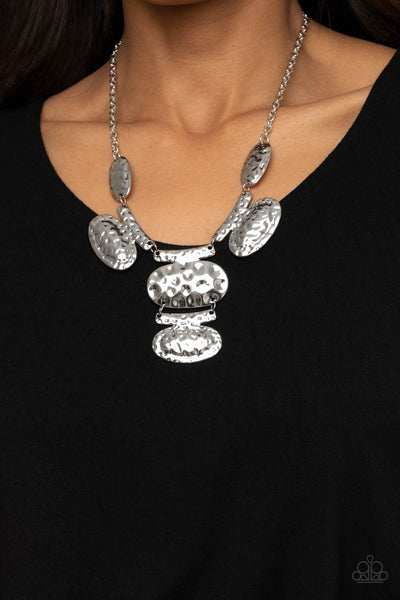 Gallery Relic - Silver necklace Paparazzi