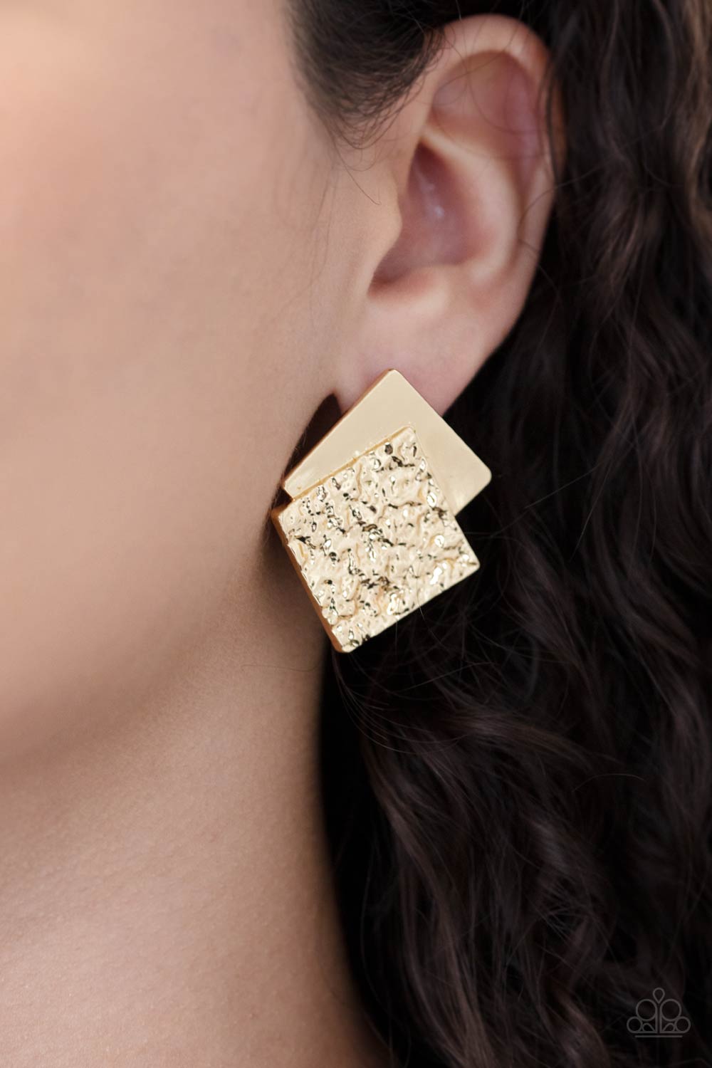 Square With Style - Gold post earrings Paparazzi