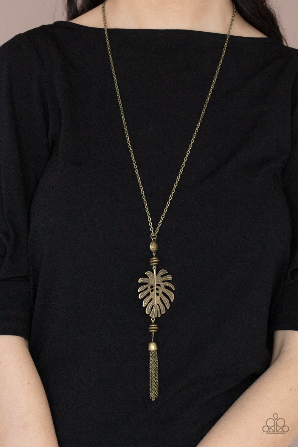 Palm Promenade - Brass necklace Paparazzi