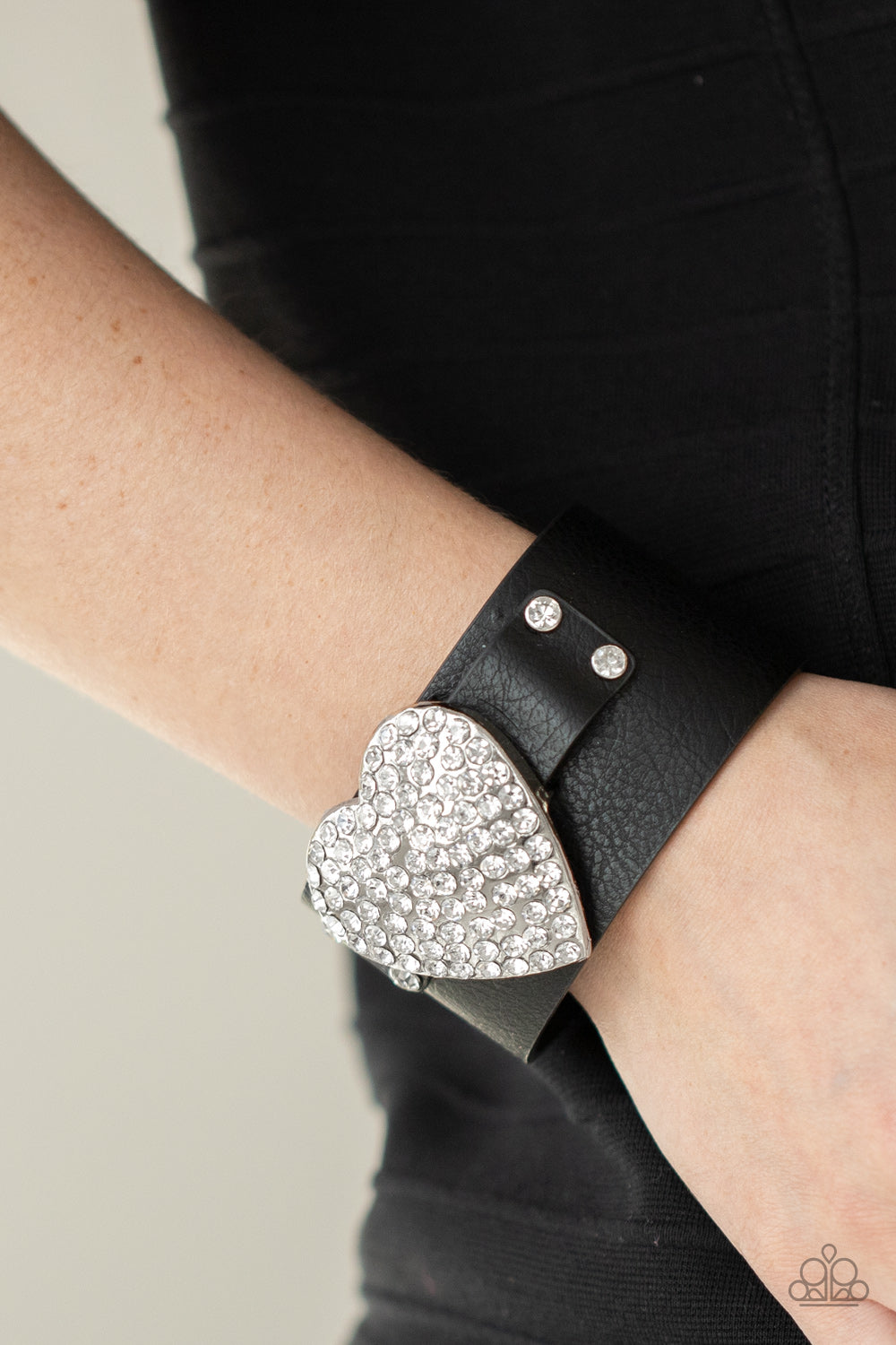 Flauntable Flirt - Black rhinestone heart bracelet